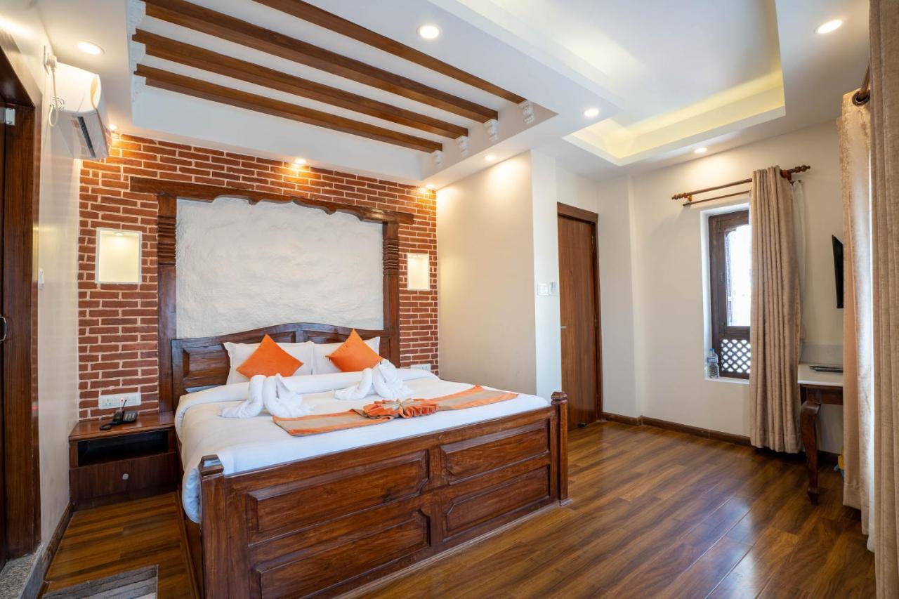 Airport Himalaya Boutique Hotel Катманду Екстериор снимка