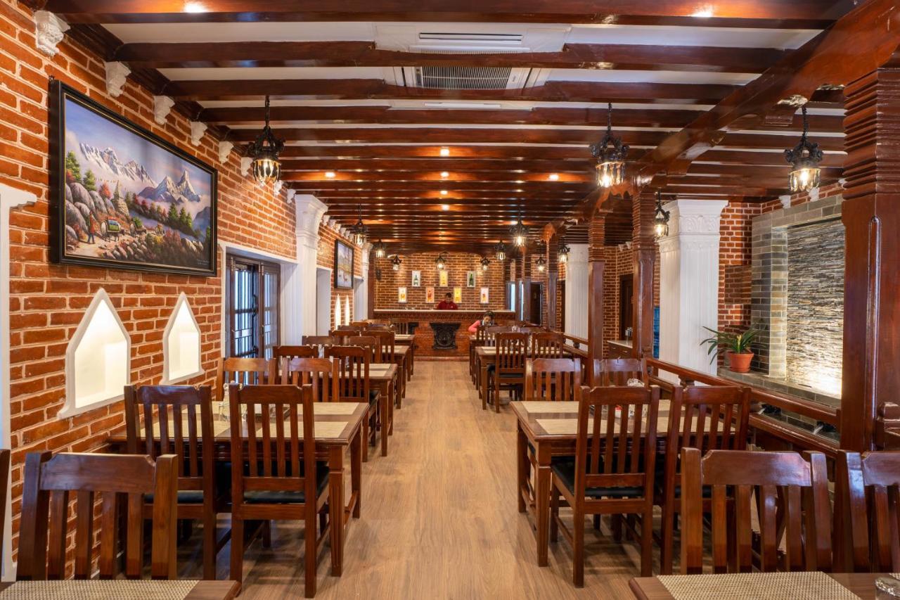 Airport Himalaya Boutique Hotel Катманду Екстериор снимка