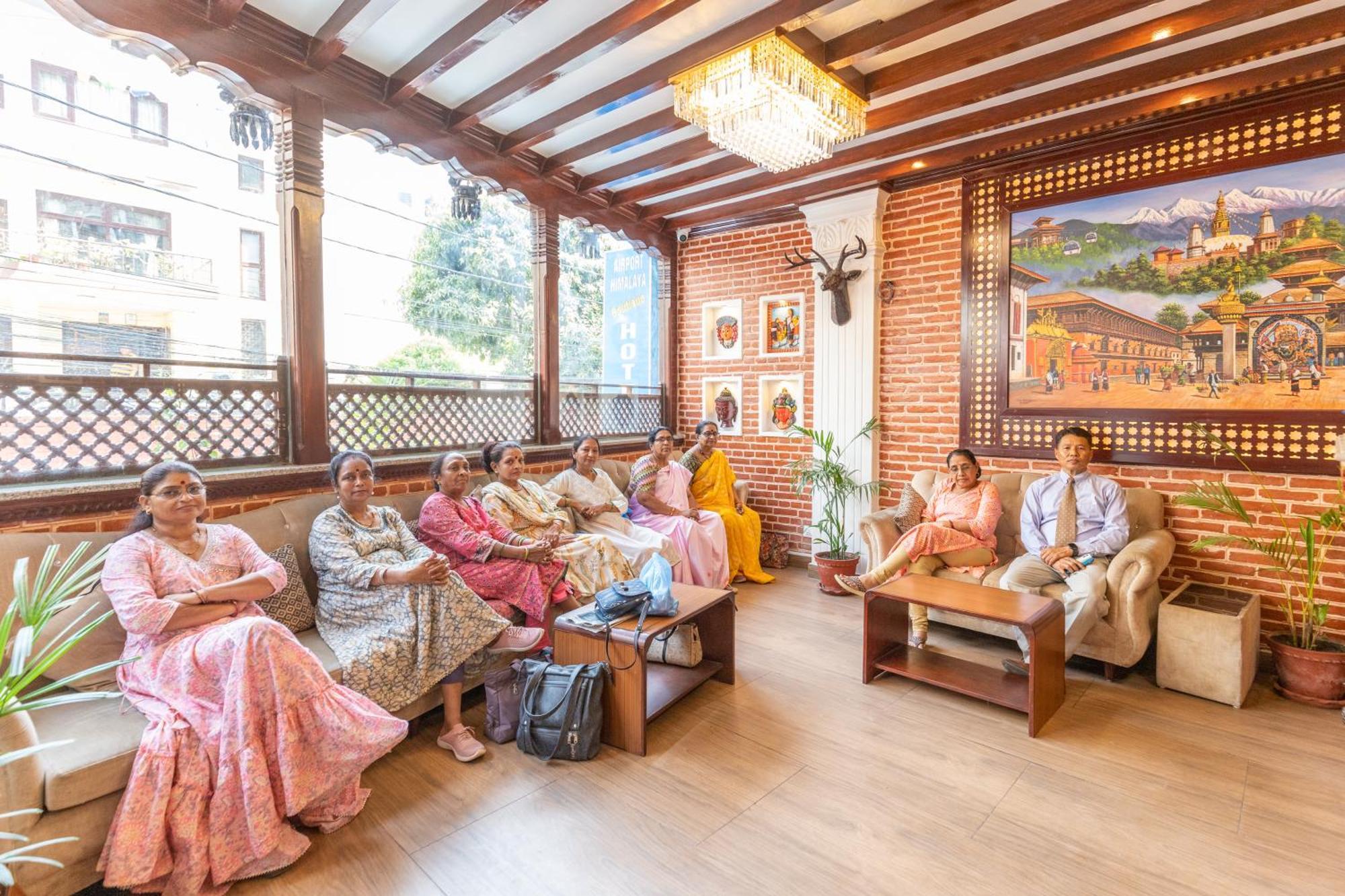Airport Himalaya Boutique Hotel Катманду Екстериор снимка